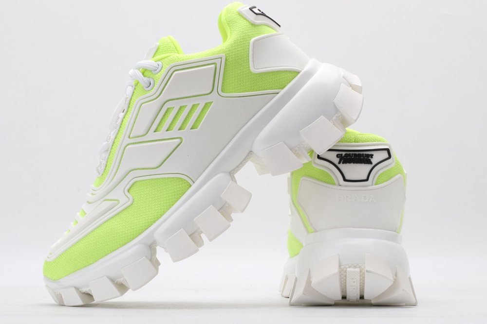 P*rada SNEAKER